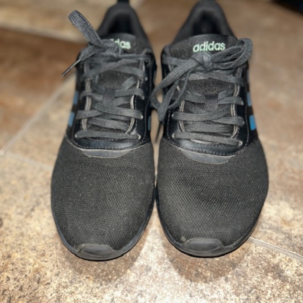Adidas - Picture 4 of 5